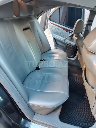 Mercedes E 240 1999, 436,563 km - 2.4 l - Bakı