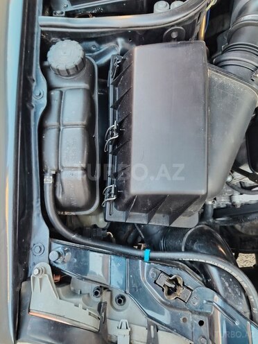 Mercedes E 240 1999, 436,563 km - 2.4 l - Bakı