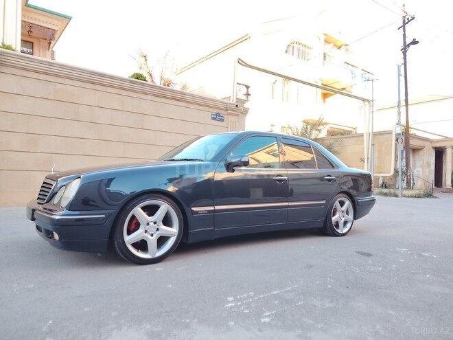Mercedes E 240 1999, 436,563 km - 2.4 l - Bakı