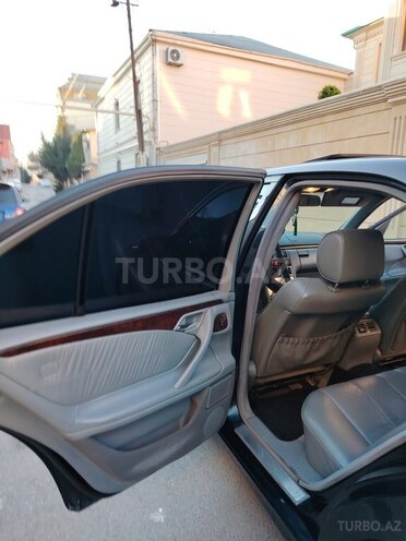 Mercedes E 240 1999, 436,563 km - 2.4 l - Bakı