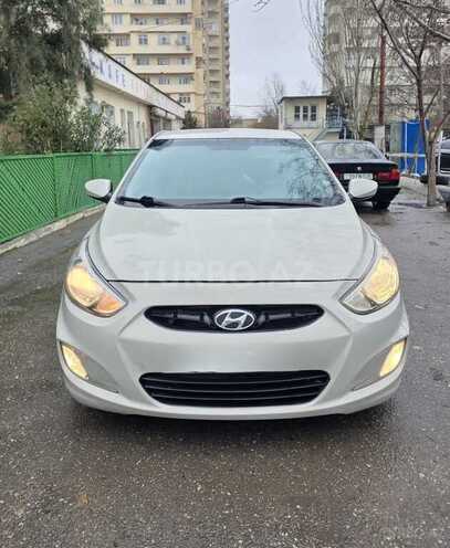 Hyundai Accent 2015, 142,300 km - 1.6 л - Bakı