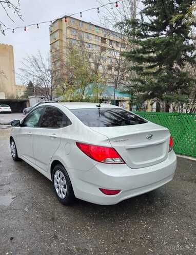 Hyundai Accent 2015, 142,300 km - 1.6 л - Bakı