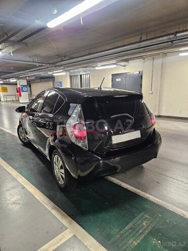 Toyota Prius C 2014, 253,000 km - 1.5 л - Bakı