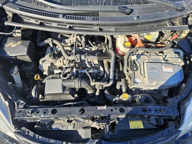 Toyota Prius C 2014, 253,000 km - 1.5 л - Bakı