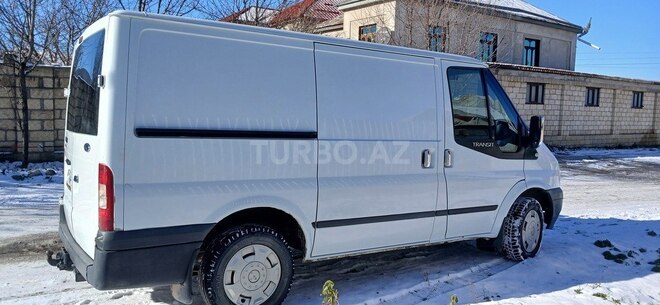 Ford Transit 2008, 195,060 km - 2.2 л - Quba