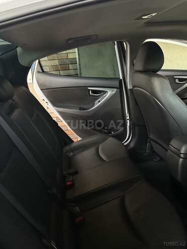 Hyundai Elantra 2015, 155,144 km - 2.0 л - Bakı