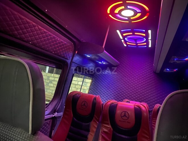 Mercedes Sprinter 515-11