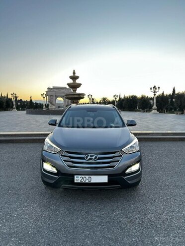 Hyundai Santa Fe-1