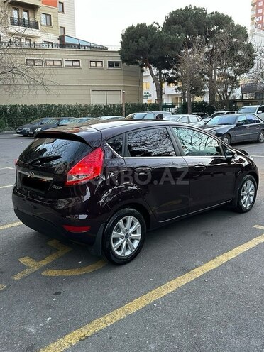 Ford Fiesta 2011, 133,000 km - 1.4 л - Bakı