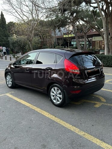 Ford Fiesta 2011, 133,000 km - 1.4 л - Bakı
