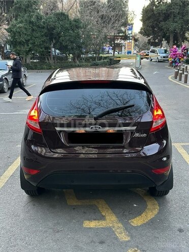 Ford Fiesta 2011, 133,000 km - 1.4 л - Bakı