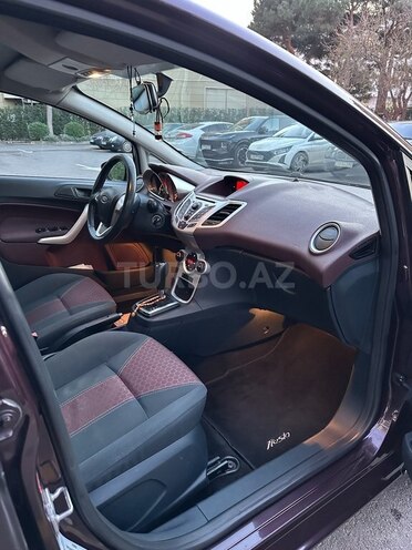 Ford Fiesta 2011, 133,000 km - 1.4 л - Bakı