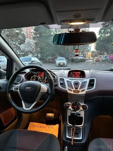 Ford Fiesta 2011, 133,000 km - 1.4 л - Bakı