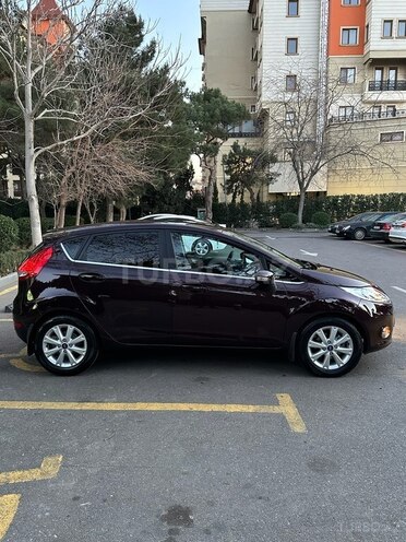 Ford Fiesta 2011, 133,000 km - 1.4 л - Bakı