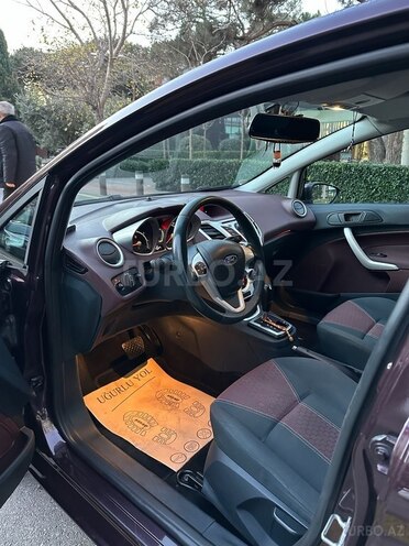Ford Fiesta 2011, 133,000 km - 1.4 л - Bakı
