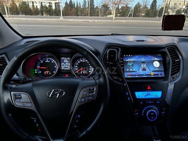 Hyundai Santa Fe-10
