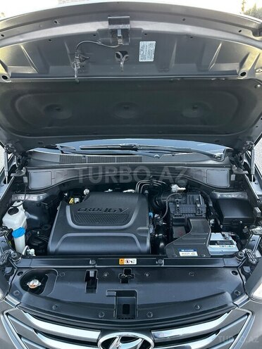 Hyundai Santa Fe-13