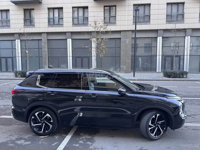 Mitsubishi Outlander-14