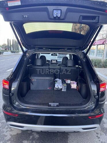 Mitsubishi Outlander-4