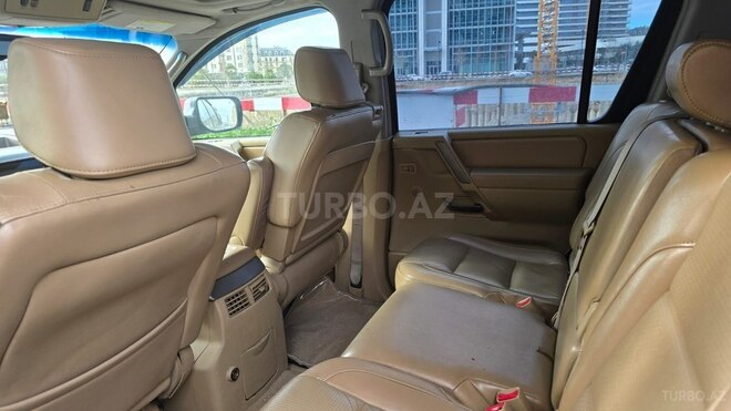 Nissan Armada 2006, 193,000 km - 5.6 l - Bakı