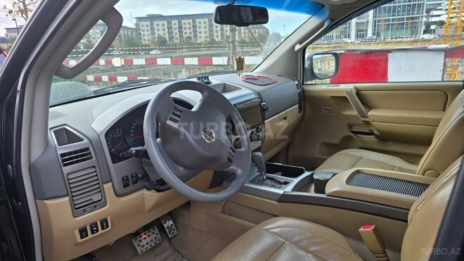Nissan Armada 2006, 193,000 km - 5.6 l - Bakı
