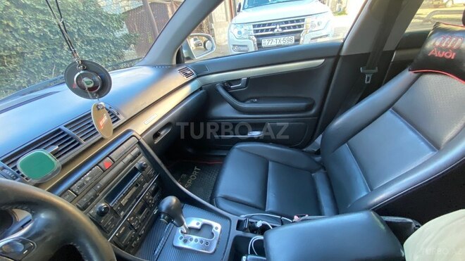 Audi A4 2002, 270,370 km - 1.8 l - Bakı