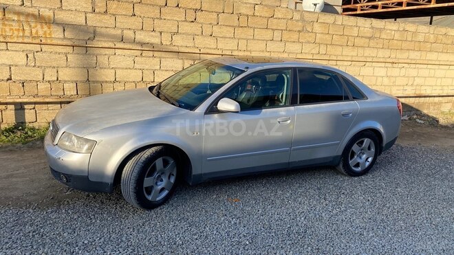 Audi A4 2002, 270,370 km - 1.8 l - Bakı