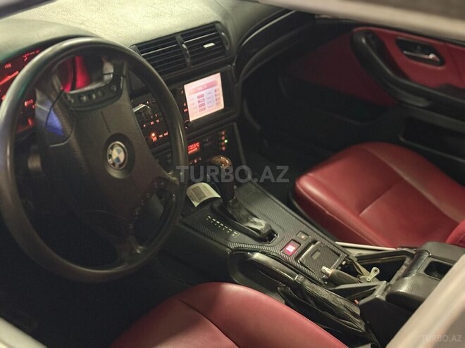 BMW 523 1999, 268,000 km - 2.5 l - Bakı
