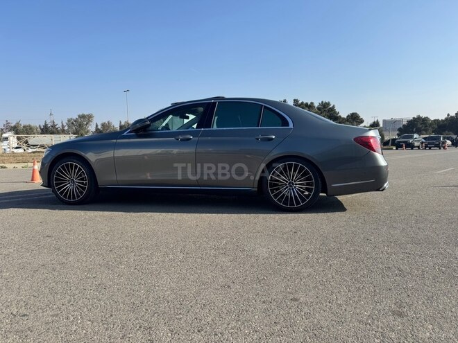 Mercedes E 220 d-9