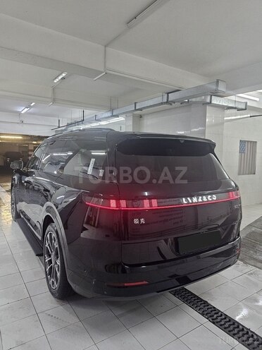 Lynk & Co 900-3