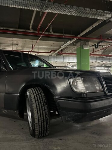 Mercedes  1992, 214,536 km - 2.0 l - Bakı