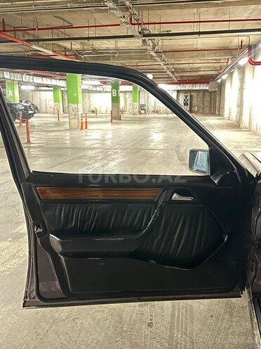 Mercedes  1992, 214,536 km - 2.0 l - Bakı