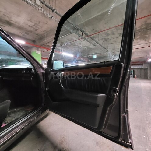Mercedes  1992, 214,536 km - 2.0 l - Bakı