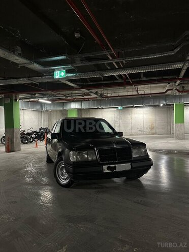 Mercedes  1992, 214,536 km - 2.0 l - Bakı