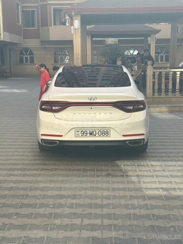 Hyundai Grandeur 2018, 230,000 km - 2.2 l - Bakı