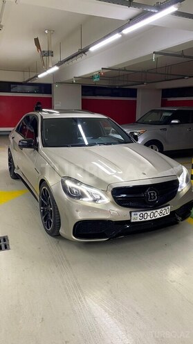 Mercedes E 350 4MATIC 2010, 217,500 km - 3.5 l - Bakı