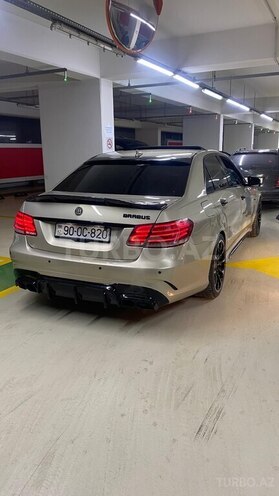 Mercedes E 350 4MATIC 2010, 217,500 km - 3.5 l - Bakı