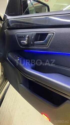 Mercedes E 350 4MATIC 2010, 217,500 km - 3.5 l - Bakı