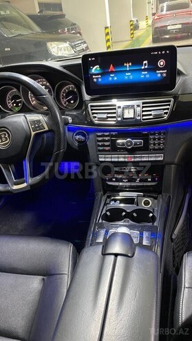Mercedes E 350 4MATIC 2010, 217,500 km - 3.5 l - Bakı
