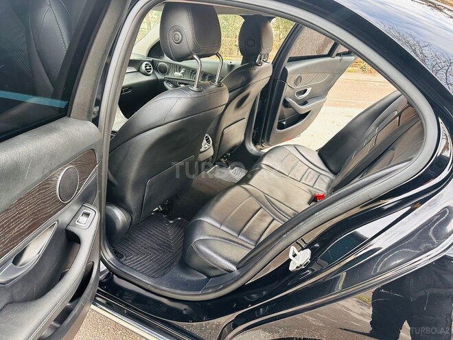 Mercedes C 300 2015, 211,500 km - 2.0 l - Bakı