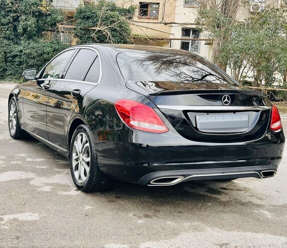 Mercedes C 300 2015, 211,500 km - 2.0 l - Bakı