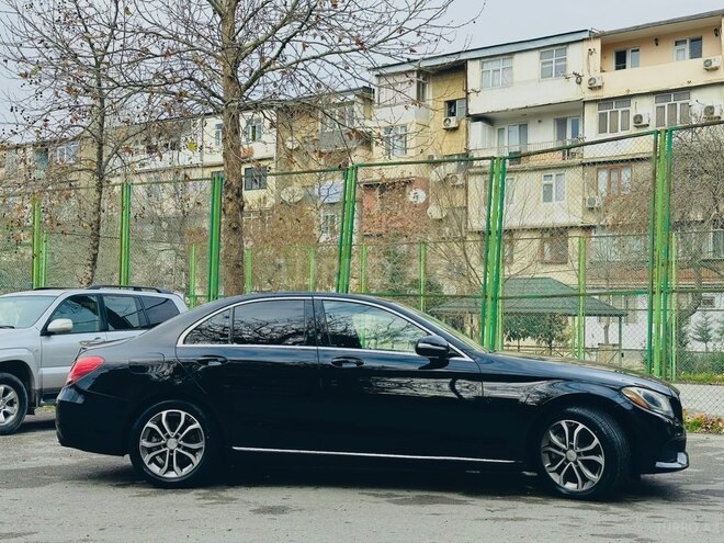 Mercedes C 300 2015, 211,500 km - 2.0 l - Bakı