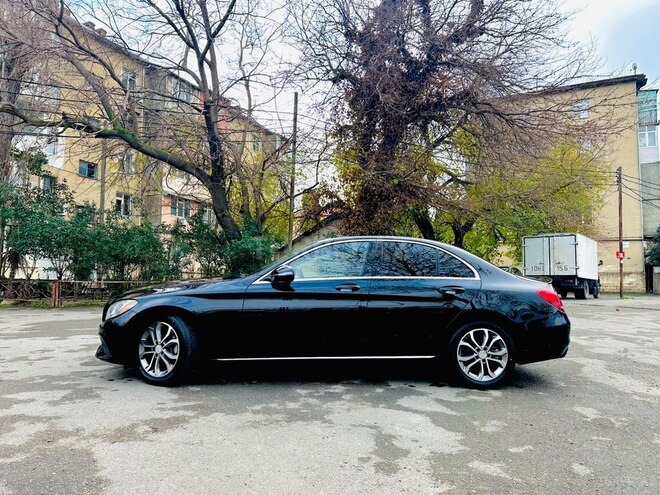 Mercedes C 300 2015, 211,500 km - 2.0 l - Bakı
