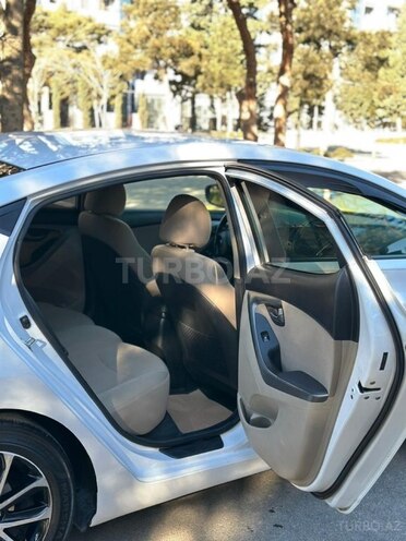Hyundai Elantra 2014, 172,200 km - 1.8 l - Bakı