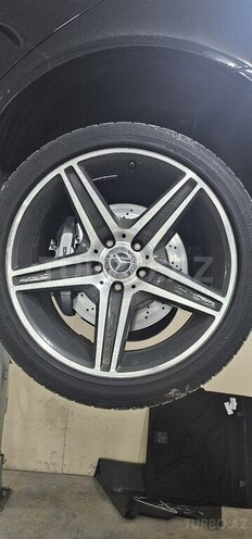 Mercedes E 55 AMG-10