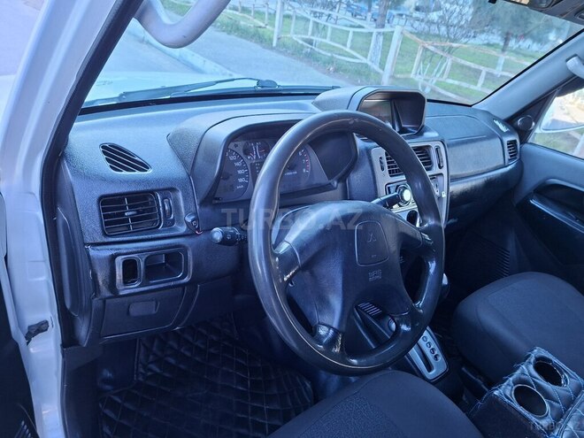 Mitsubishi Pajero io 1999, 358,000 km - 1.8 л - Bakı