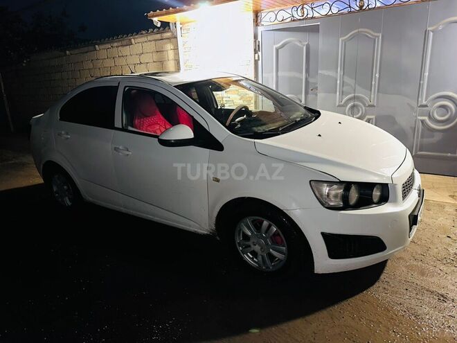 Chevrolet Aveo 2014, 160,000 km - 1.4 l - Salyan