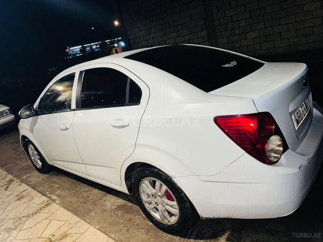 Chevrolet Aveo 2014, 160,000 km - 1.4 l - Salyan