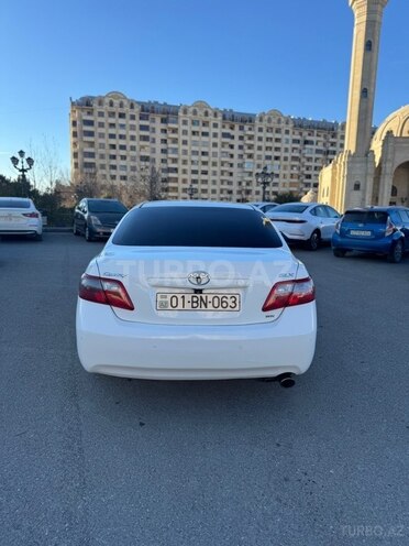 Toyota Camry-5