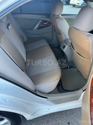 Toyota Camry-7